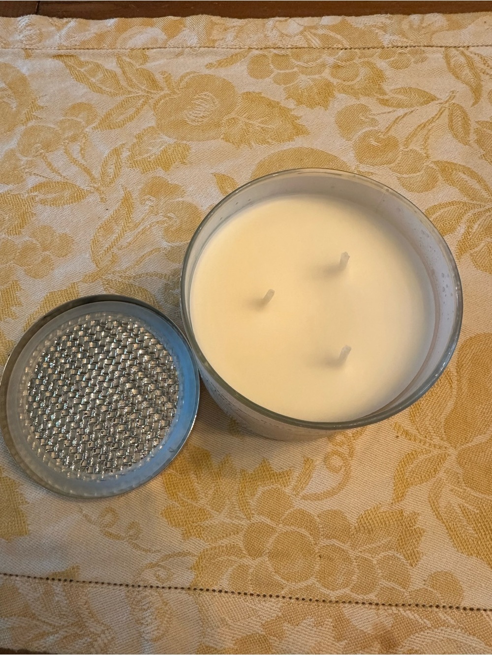 Bath & Body Works 3 Wick Hibiscus Waterfalls Scented Candle 14.5 Oz - Picture 3 of 4